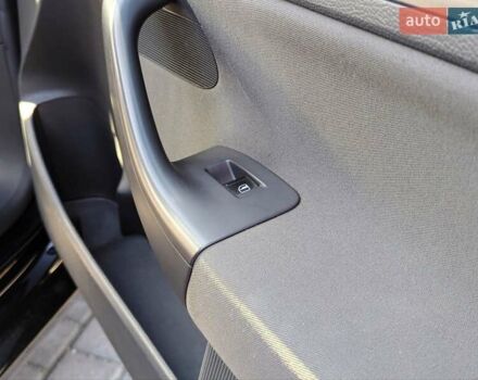 Черный Фольксваген Гольф, объемом двигателя 1.6 л и пробегом 246 тыс. км за 5800 $, фото 13 на Automoto.ua