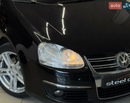 Черный Фольксваген Гольф, объемом двигателя 1.39 л и пробегом 230 тыс. км за 7299 $, фото 6 на Automoto.ua