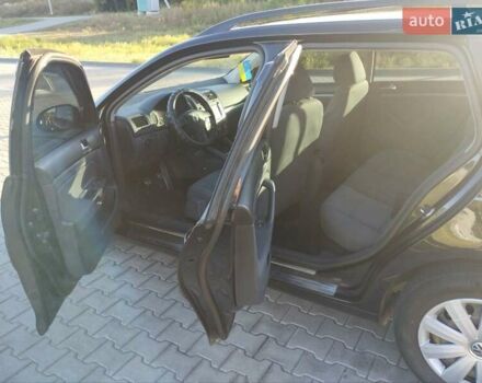 Черный Фольксваген Гольф, объемом двигателя 1.6 л и пробегом 239 тыс. км за 6300 $, фото 11 на Automoto.ua