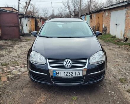 Черный Фольксваген Гольф, объемом двигателя 1.6 л и пробегом 247 тыс. км за 5350 $, фото 1 на Automoto.ua