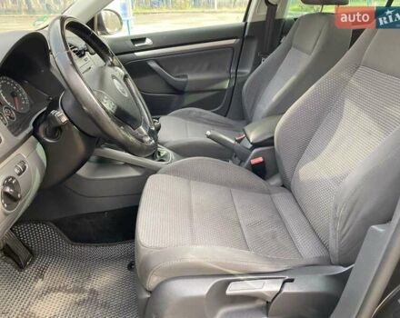 Чорний Фольксваген Гольф, об'ємом двигуна 1.39 л та пробігом 230 тис. км за 6900 $, фото 18 на Automoto.ua