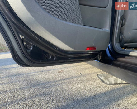 Черный Фольксваген Гольф, объемом двигателя 1.4 л и пробегом 265 тыс. км за 6200 $, фото 16 на Automoto.ua