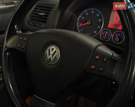 Черный Фольксваген Гольф, объемом двигателя 1.39 л и пробегом 230 тыс. км за 7299 $, фото 25 на Automoto.ua
