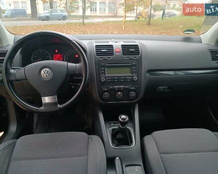 Фольксваген Гольф 2007 у Вінниці на Automoto.ua Чорний Фольксваген Гольф, об'ємом двигуна 1.6 л та пробігом 218 тис. км за 6700 $, фото 22 на Automoto.ua