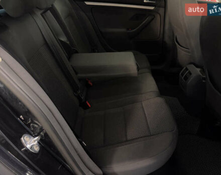 Черный Фольксваген Гольф, объемом двигателя 1.39 л и пробегом 230 тыс. км за 7299 $, фото 21 на Automoto.ua