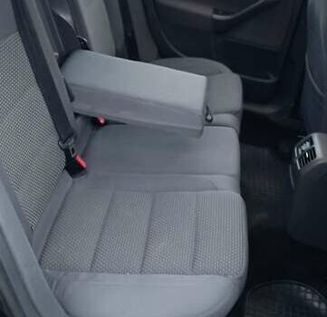 Черный Фольксваген Гольф, объемом двигателя 1.4 л и пробегом 267 тыс. км за 6300 $, фото 28 на Automoto.ua