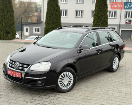 Черный Фольксваген Гольф, объемом двигателя 1.6 л и пробегом 219 тыс. км за 6499 $, фото 2 на Automoto.ua