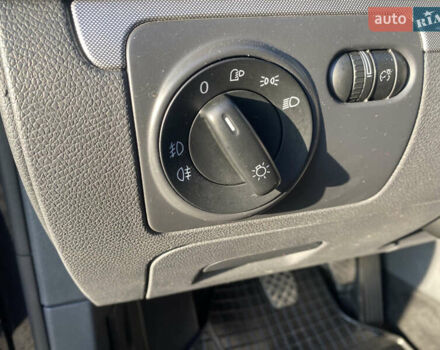 Черный Фольксваген Гольф, объемом двигателя 1.4 л и пробегом 265 тыс. км за 6200 $, фото 18 на Automoto.ua