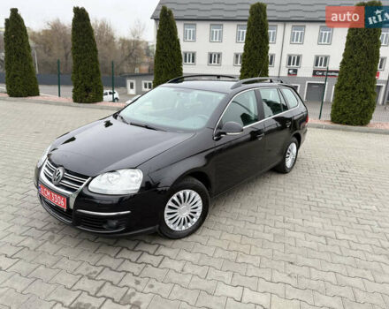 Черный Фольксваген Гольф, объемом двигателя 1.6 л и пробегом 219 тыс. км за 6499 $, фото 1 на Automoto.ua