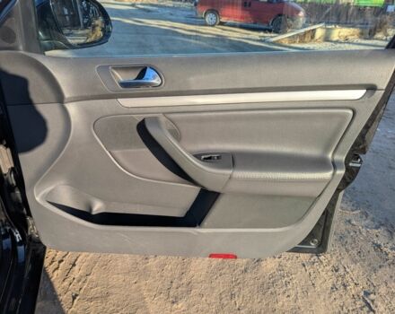 Черный Фольксваген Гольф, объемом двигателя 2 л и пробегом 251 тыс. км за 2999 $, фото 19 на Automoto.ua