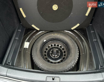 Черный Фольксваген Гольф, объемом двигателя 1.6 л и пробегом 219 тыс. км за 6499 $, фото 53 на Automoto.ua