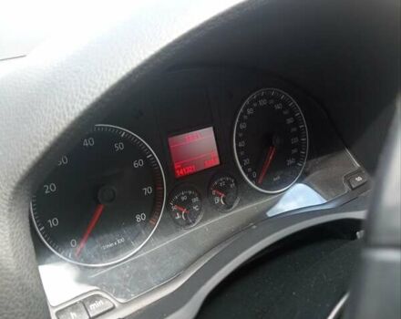 Черный Фольксваген Гольф, объемом двигателя 1.4 л и пробегом 139 тыс. км за 7200 $, фото 9 на Automoto.ua