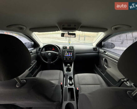 Чорний Фольксваген Гольф, об'ємом двигуна 1.6 л та пробігом 247 тис. км за 6700 $, фото 17 на Automoto.ua