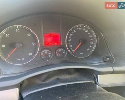 Черный Фольксваген Гольф, объемом двигателя 1.97 л и пробегом 273 тыс. км за 5900 $, фото 6 на Automoto.ua