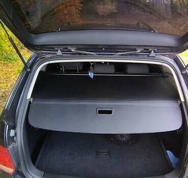 Черный Фольксваген Гольф, объемом двигателя 1.39 л и пробегом 241 тыс. км за 5300 $, фото 6 на Automoto.ua