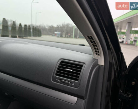 Черный Фольксваген Гольф, объемом двигателя 1.6 л и пробегом 219 тыс. км за 6499 $, фото 34 на Automoto.ua