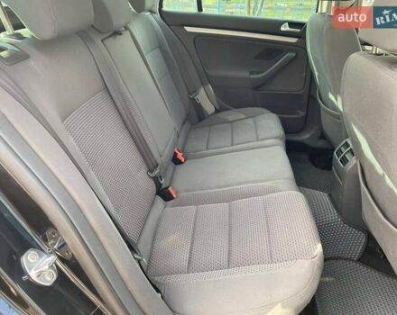 Чорний Фольксваген Гольф, об'ємом двигуна 1.39 л та пробігом 230 тис. км за 6900 $, фото 24 на Automoto.ua