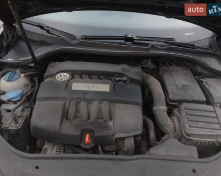 Черный Фольксваген Гольф, объемом двигателя 1.6 л и пробегом 181 тыс. км за 5550 $, фото 11 на Automoto.ua