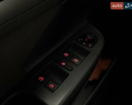 Черный Фольксваген Гольф, объемом двигателя 1.39 л и пробегом 230 тыс. км за 7299 $, фото 23 на Automoto.ua