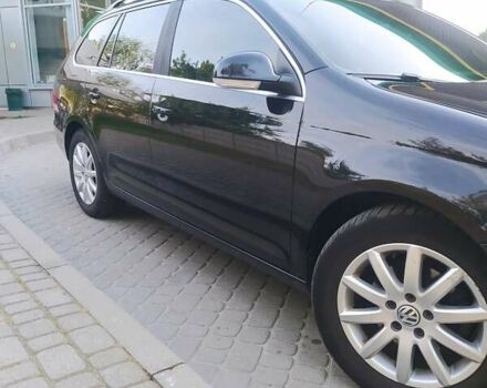 Черный Фольксваген Гольф, объемом двигателя 1.39 л и пробегом 250 тыс. км за 4500 $, фото 19 на Automoto.ua