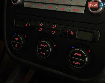 Черный Фольксваген Гольф, объемом двигателя 1.39 л и пробегом 230 тыс. км за 7299 $, фото 26 на Automoto.ua