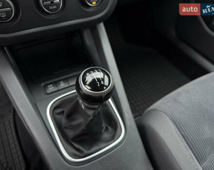 Черный Фольксваген Гольф, объемом двигателя 1.6 л и пробегом 219 тыс. км за 6499 $, фото 25 на Automoto.ua