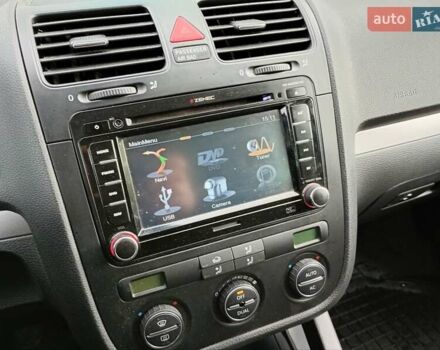 Черный Фольксваген Гольф, объемом двигателя 1.39 л и пробегом 173 тыс. км за 5999 $, фото 14 на Automoto.ua