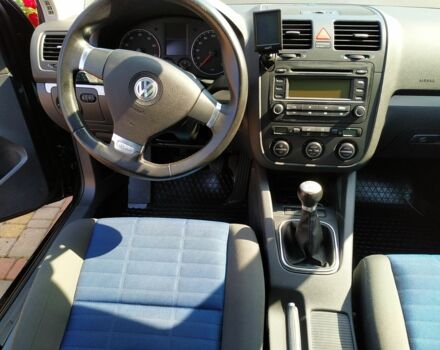 Чорний Фольксваген Гольф, об'ємом двигуна 1.4 л та пробігом 206 тис. км за 5750 $, фото 6 на Automoto.ua