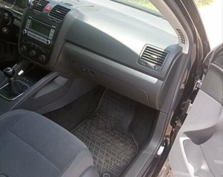 Черный Фольксваген Гольф, объемом двигателя 1.4 л и пробегом 139 тыс. км за 7200 $, фото 29 на Automoto.ua