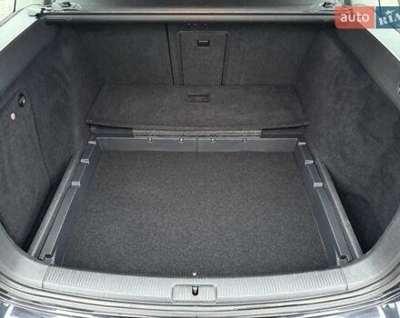 Черный Фольксваген Гольф, объемом двигателя 1.6 л и пробегом 219 тыс. км за 6499 $, фото 52 на Automoto.ua