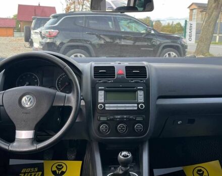 Черный Фольксваген Гольф, объемом двигателя 1.6 л и пробегом 262 тыс. км за 5300 $, фото 9 на Automoto.ua