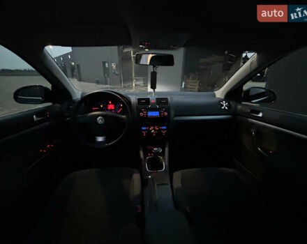 Черный Фольксваген Гольф, объемом двигателя 1.9 л и пробегом 289 тыс. км за 7450 $, фото 35 на Automoto.ua