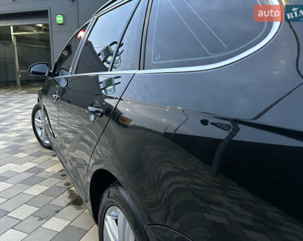 Черный Фольксваген Гольф, объемом двигателя 1.9 л и пробегом 289 тыс. км за 7450 $, фото 4 на Automoto.ua