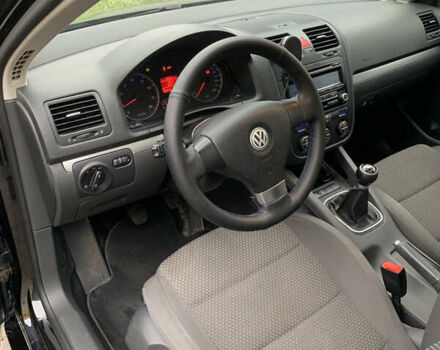 Черный Фольксваген Гольф, объемом двигателя 1.39 л и пробегом 175 тыс. км за 6200 $, фото 13 на Automoto.ua