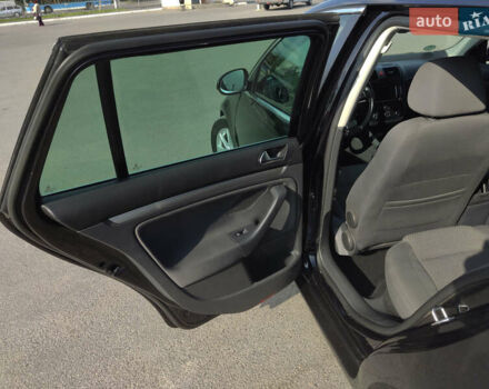 Фольксваген Гольф 2008 у Вінниці на Automoto.ua Чорний Фольксваген Гольф, об'ємом двигуна 1.39 л та пробігом 220 тис. км за 4950 $, фото 22 на Automoto.ua