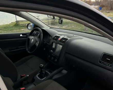 Черный Фольксваген Гольф, объемом двигателя 1.6 л и пробегом 260 тыс. км за 6450 $, фото 31 на Automoto.ua