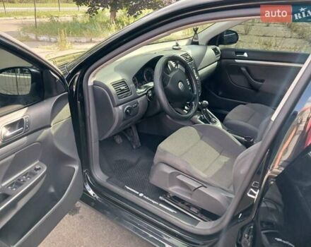 Черный Фольксваген Гольф, объемом двигателя 1.4 л и пробегом 267 тыс. км за 6500 $, фото 1 на Automoto.ua