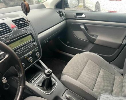 Черный Фольксваген Гольф, объемом двигателя 1.4 л и пробегом 202 тыс. км за 6500 $, фото 6 на Automoto.ua