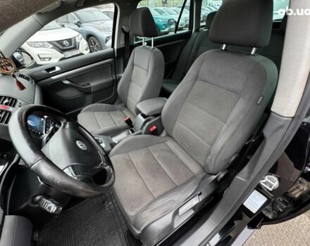 Черный Фольксваген Гольф, объемом двигателя 1.4 л и пробегом 254 тыс. км за 6990 $, фото 16 на Automoto.ua