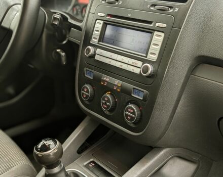 Черный Фольксваген Гольф, объемом двигателя 1.9 л и пробегом 226 тыс. км за 3550 $, фото 8 на Automoto.ua