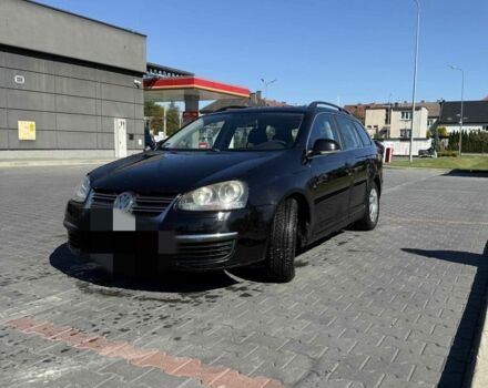 Черный Фольксваген Гольф, объемом двигателя 2 л и пробегом 232 тыс. км за 2400 $, фото 2 на Automoto.ua