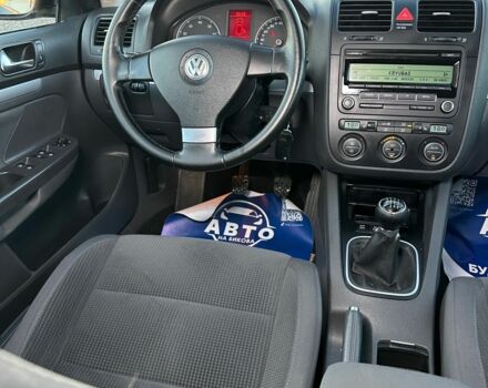 Черный Фольксваген Гольф, объемом двигателя 1.4 л и пробегом 214 тыс. км за 6700 $, фото 5 на Automoto.ua
