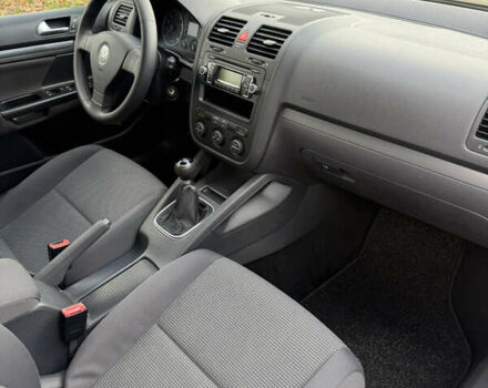 Чорний Фольксваген Гольф, об'ємом двигуна 1.6 л та пробігом 187 тис. км за 7200 $, фото 9 на Automoto.ua