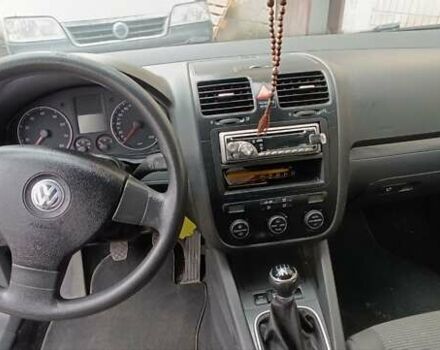 Черный Фольксваген Гольф, объемом двигателя 1.6 л и пробегом 165 тыс. км за 7200 $, фото 12 на Automoto.ua