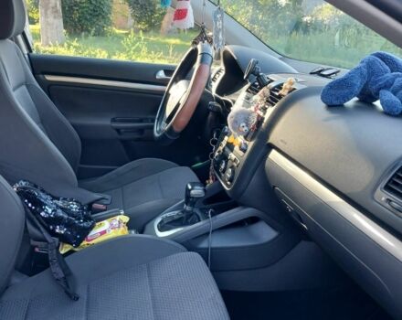 Черный Фольксваген Гольф, объемом двигателя 1.4 л и пробегом 211 тыс. км за 5970 $, фото 2 на Automoto.ua