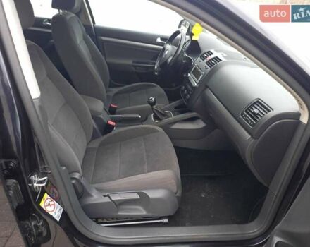 Чорний Фольксваген Гольф, об'ємом двигуна 1.4 л та пробігом 226 тис. км за 5500 $, фото 19 на Automoto.ua