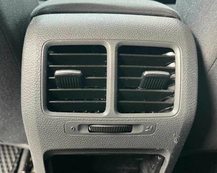 Черный Фольксваген Гольф, объемом двигателя 1.6 л и пробегом 262 тыс. км за 5300 $, фото 12 на Automoto.ua