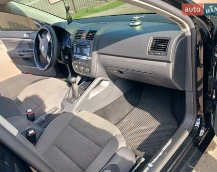 Черный Фольксваген Гольф, объемом двигателя 1.4 л и пробегом 267 тыс. км за 6500 $, фото 2 на Automoto.ua