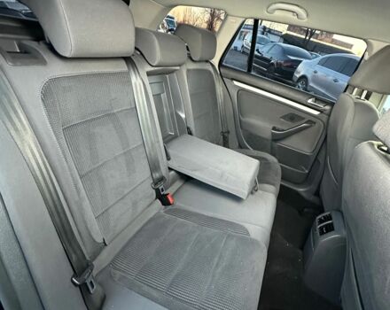 Черный Фольксваген Гольф, объемом двигателя 1.4 л и пробегом 214 тыс. км за 6700 $, фото 3 на Automoto.ua