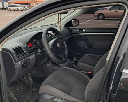 Черный Фольксваген Гольф, объемом двигателя 1.4 л и пробегом 210 тыс. км за 5200 $, фото 12 на Automoto.ua